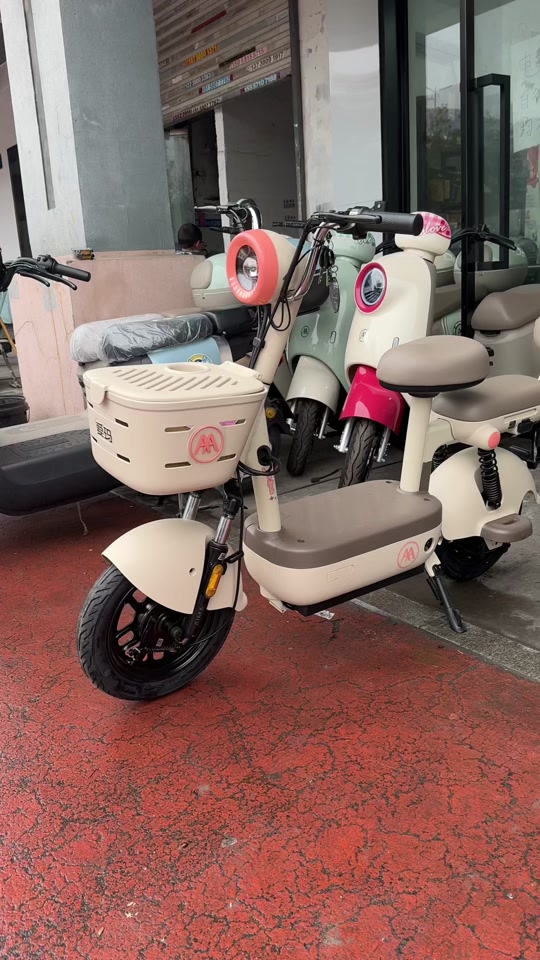 爱玛欢乐豆可以用5个大电池吗 - 抖音