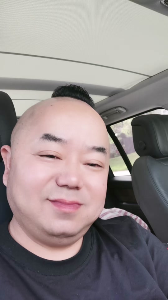 潇洒哥