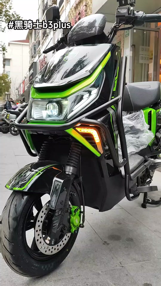 黑骑士电动车b 3是配带锂电池吗 - 抖音