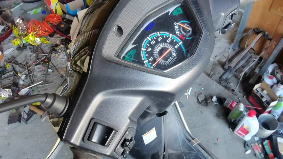 豪爵vf100前盖怎么拆 - 抖音