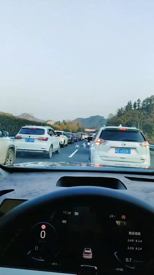 杭瑞高速昨天堵车吗