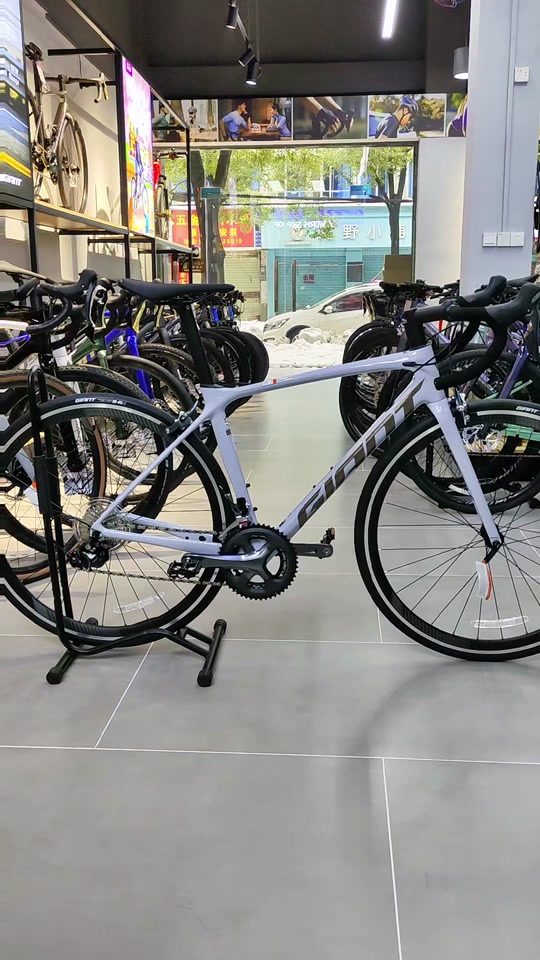 捷安特tcradv3第十代轮胎配置 - 抖音