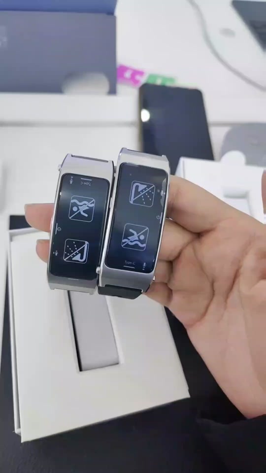 华为手环b7设置屏幕主题 - 抖音