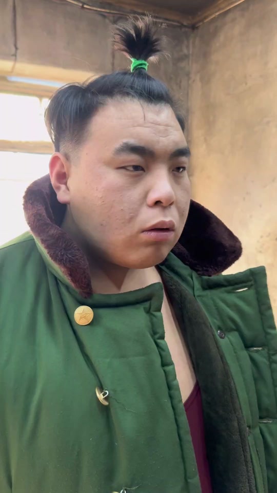 阿牛怀旧零食小卖部:傻子你不傻啊!铁蛋我看你真傻!
