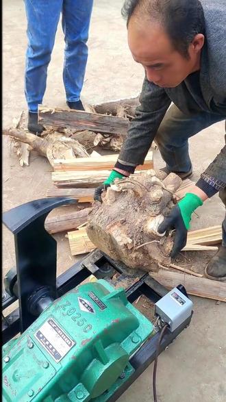 通用性 133b000a065d4e5b883fa3032c1eb9a4_1675081379~tplv-dy-resize-origshort-autoq-75:330.jpeg?x-expires=1997110800&x-signature=NxlzTpRJInhKwdryFykSbiWzFcQ%3D&from=3213915784&s=PackSourceEnum_AWEME_DETAIL&se=false&sc=cover&biz_tag=pcweb_cover&l=021681750956289fdbddc0300fff001fffffff26c4f000d729498