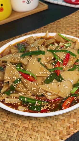 这个炝碗托真的是太好吃了我敢说没有一个人不喜欢吃