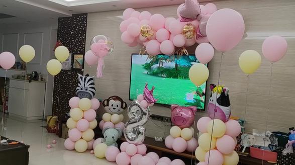 你的美好会发光 #满月 几百块就可以在家给宝宝一场满月纪念布置