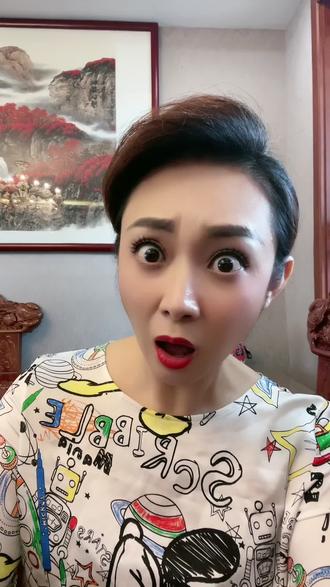 主持人日常搞笑