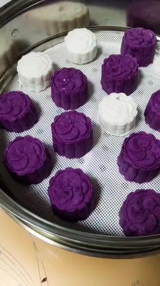 用西米和紫暑做的月饼晶莹剔透劲到弹牙清甜不腻做法简单好吃又健康