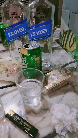 江小白77雪碧情人的眼泪