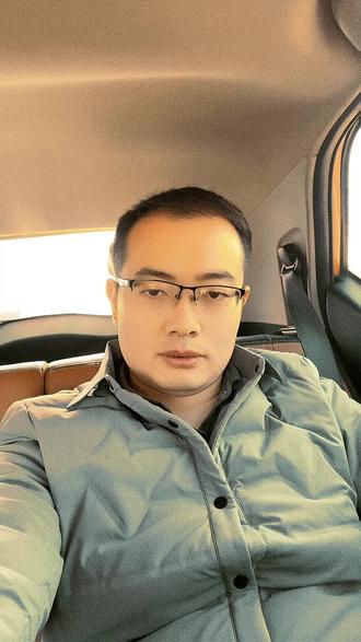 这个特效用起来感觉还行四十岁油腻大叔秒变二十多岁的小嫩肉就是全程