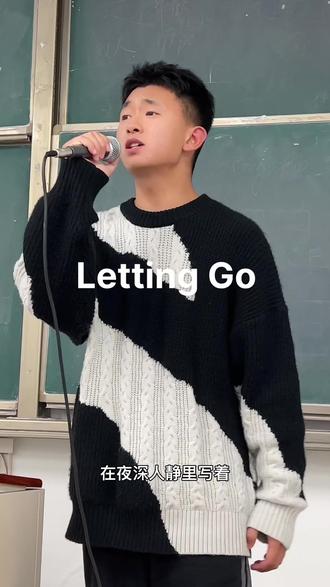 飞蛾扑火完整版视频 b66d1f0ab0bc4c38aaf10c39337769e3_1668076328~tplv-dy-resize-origshort-autoq-75:330.jpeg?x-expires=1996149600&x-signature=BhjtQPUyx%2BVTzkycftVcqBqhr%2F0%3D&from=3213915784&s=PackSourceEnum_AWEME_DETAIL&se=false&sc=cover&biz_tag=pcweb_cover&l=021680790238910fdbddc0300010045b441b6166000003eb25d8e