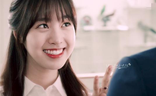 是落日,是心动,是无可替代,也是你"#doctor异乡人 #李钟硕#陈世妍  3s