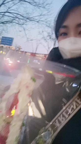 草莓是什么意思 ocyeeSBSIDfwfOzCnQOD7ncEdQWiIoobAAC8s2~tplv-dy-resize-origshort-autoq-75:330.jpeg?x-expires=1993734000&x-signature=lMYegOG5jMEk5UY%2Fq7u7JQDW%2B%2Fg%3D&from=3213915784&s=PackSourceEnum_AWEME_DETAIL&se=false&sc=cover&biz_tag=pcweb_cover&l=20230309235255C5BC234A63FC6D1EB452